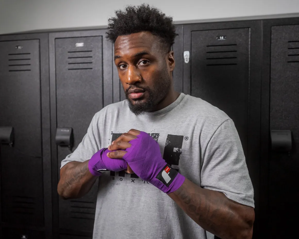 Fighting Sports Gloves and Wraps Bundle