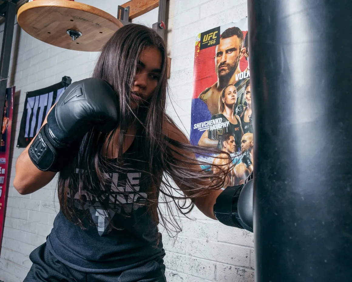 TITLE BLACK Blitz Fit Boxing Gloves