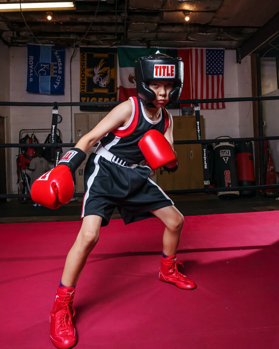 TITLE Boxing Aerovent Elite Amateur Boxing Set 4 v. 2.0