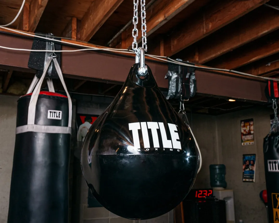 TITLE Boxing Aqua Training Punching Bag