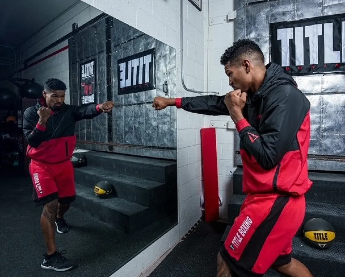 TITLE Boxing Big Logo Banner