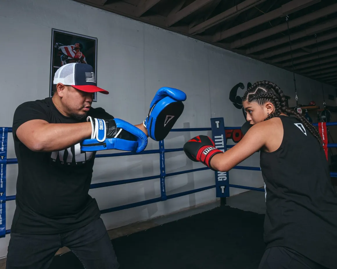 TITLE Boxing Dual Purpose Combo Punch Mitts
