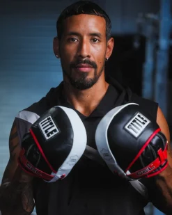 TITLE Boxing Gel Leather Punch Mitts