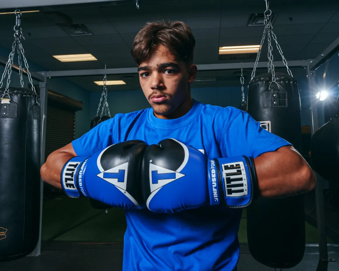 TITLE Boxing Infused Foam Interrogate Training Boxing Gloves 2.0
