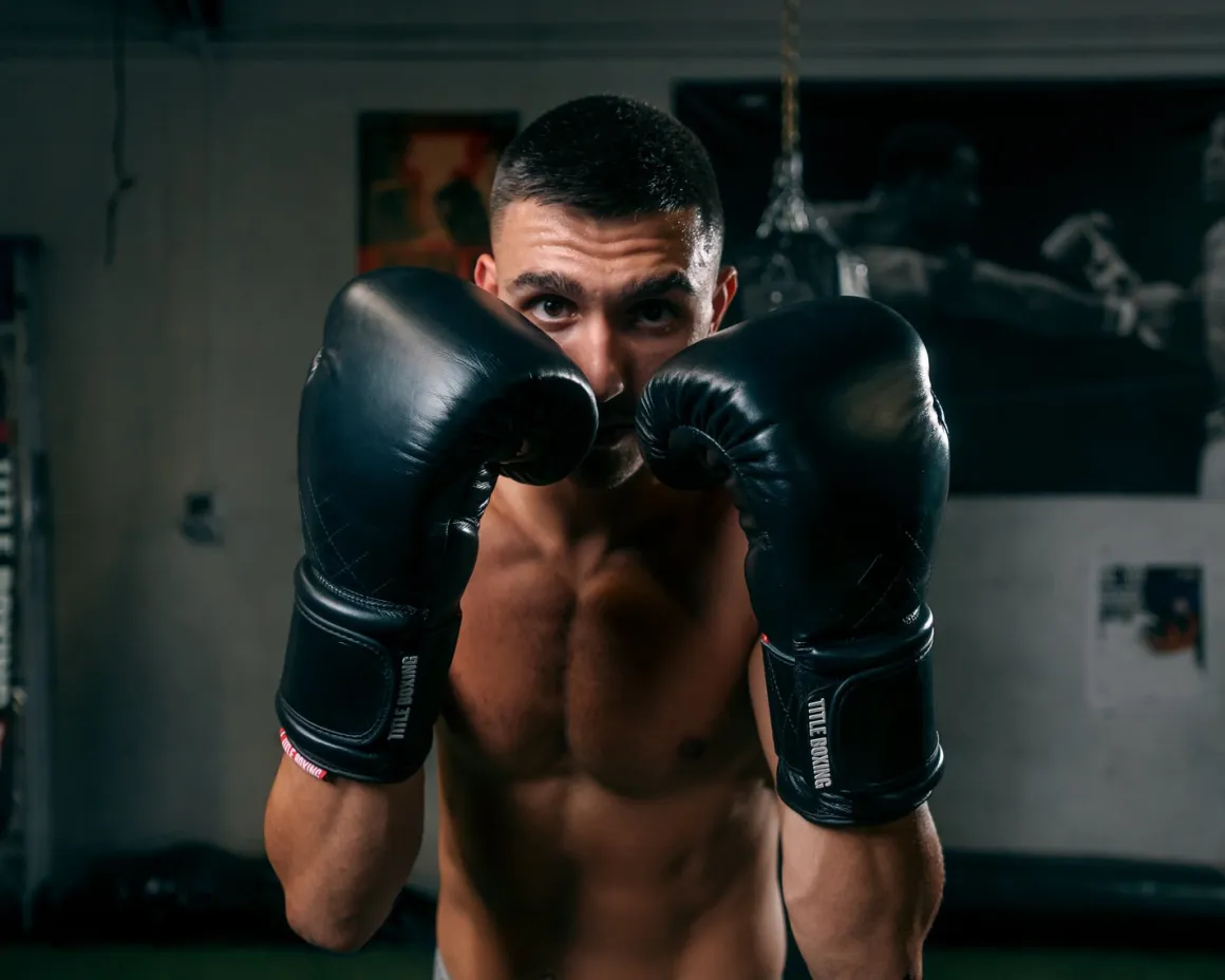 TITLE Boxing KO-Vert Bag Boxing Gloves
