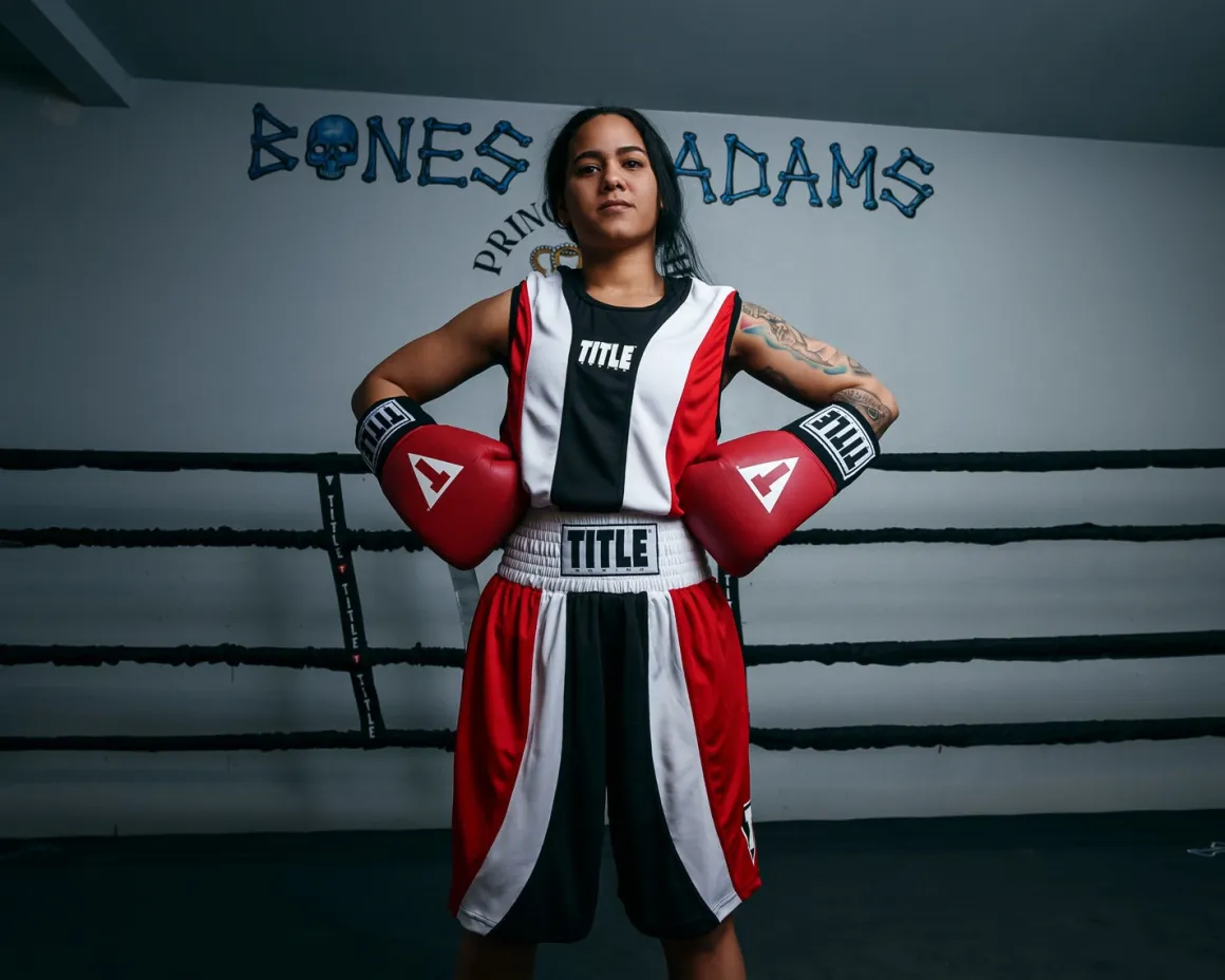 TITLE Boxing Momentum Amateur Boxing Set