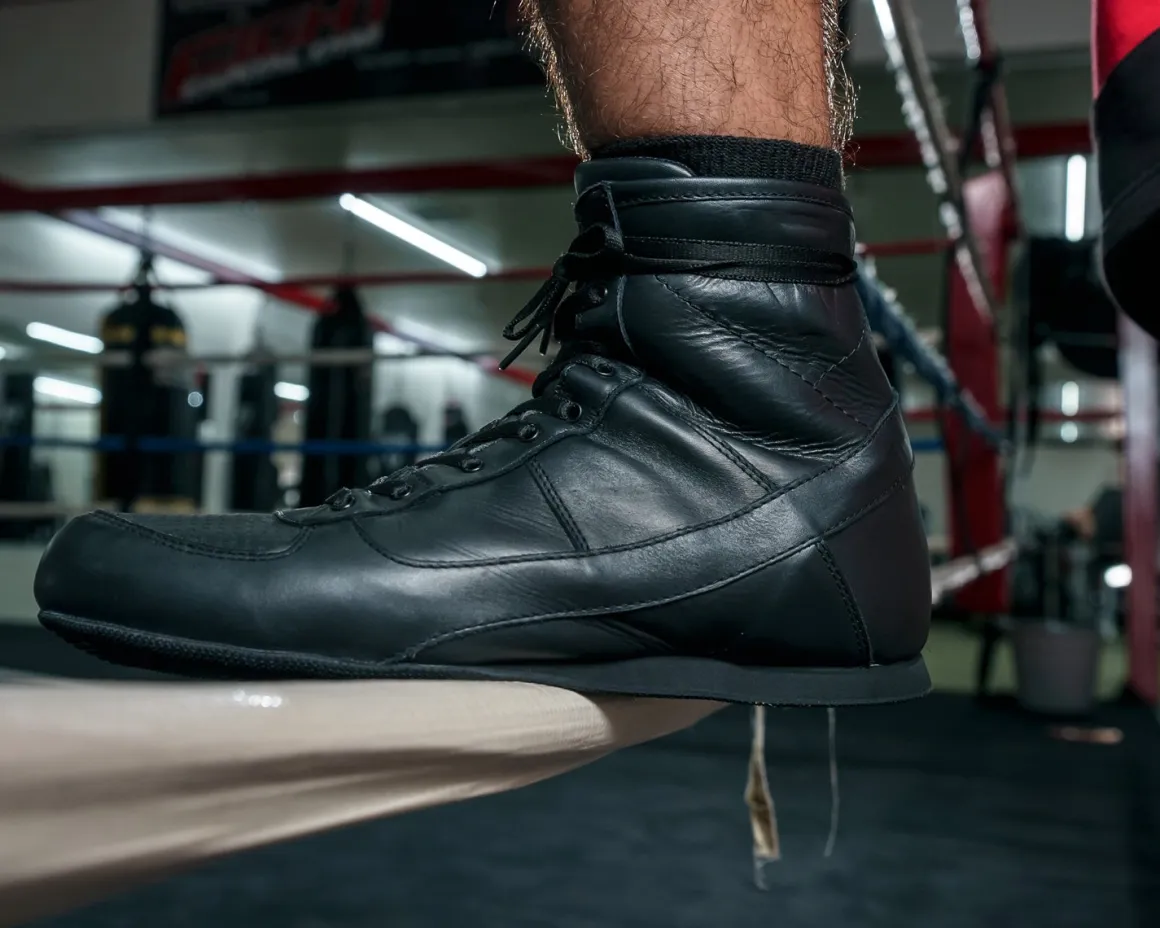 TITLE Boxing Old School Leather Boxing Shoes
