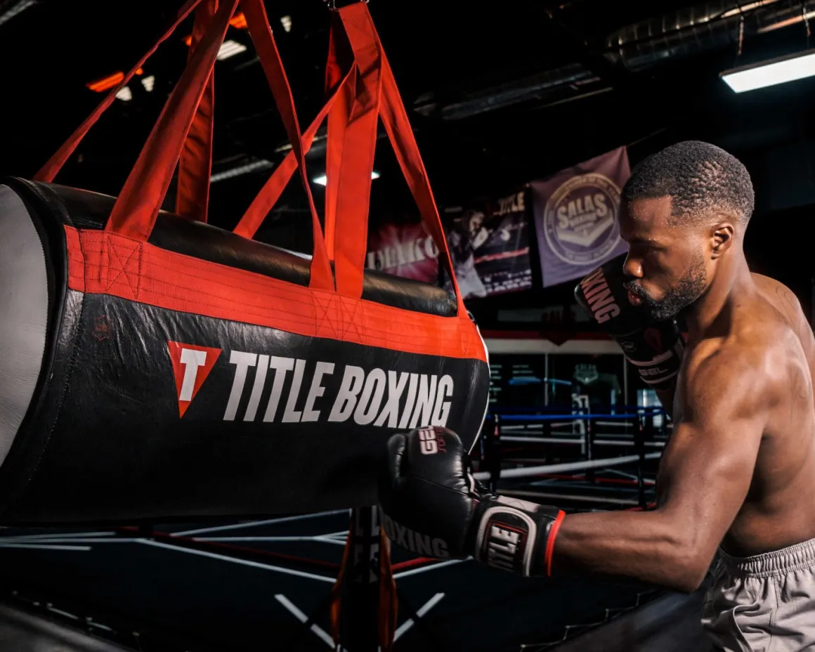 TITLE Boxing Premier Leather Uppercut Bag