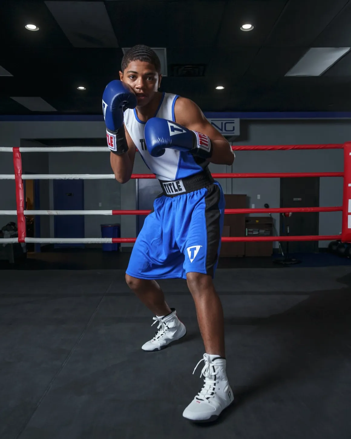 TITLE Boxing Striker Amateur Boxing Set
