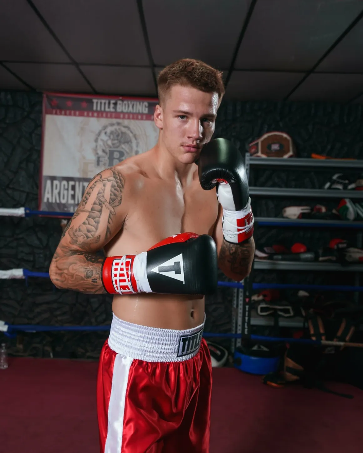 TITLE Classic Corrupt Pro Fight Gloves
