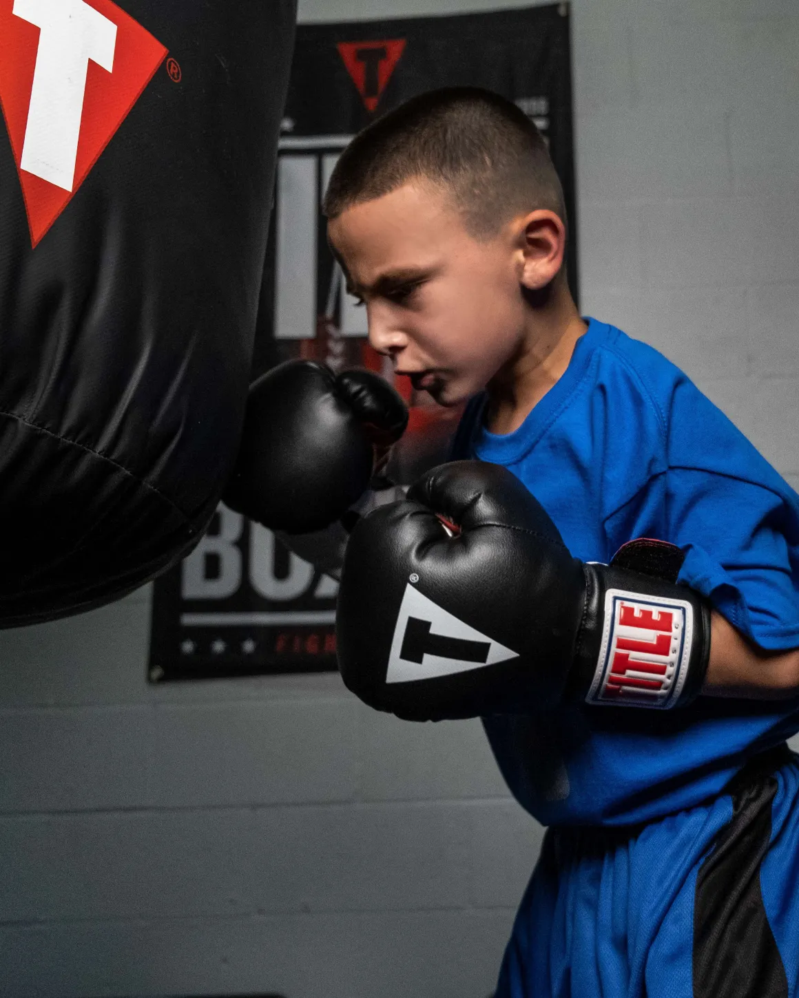 TITLE Classic Kid & Youth Boxing Gloves 2.0