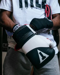 TITLE GEL Suspense Training Gloves