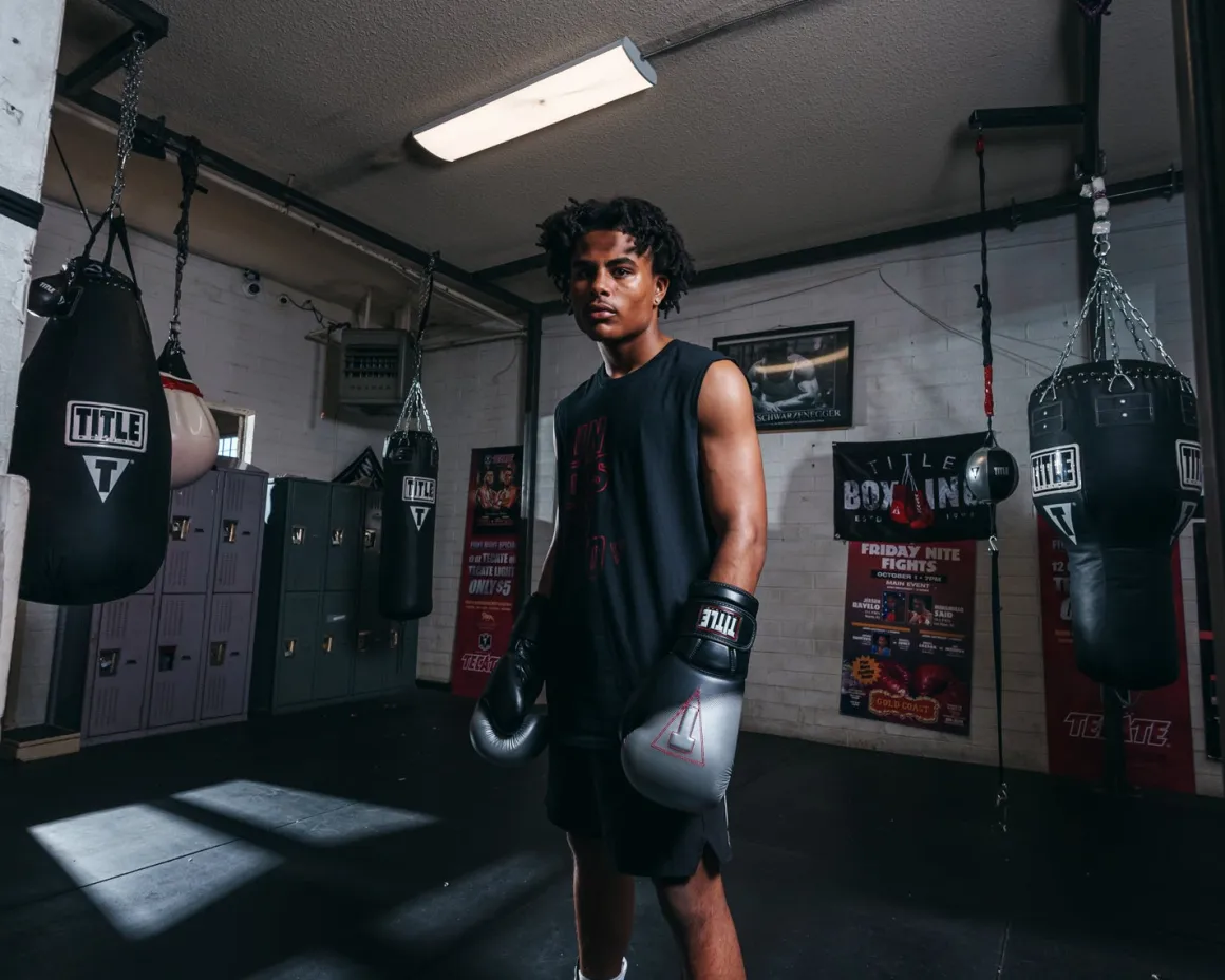 TITLE Platinum Proclaim Training Gloves