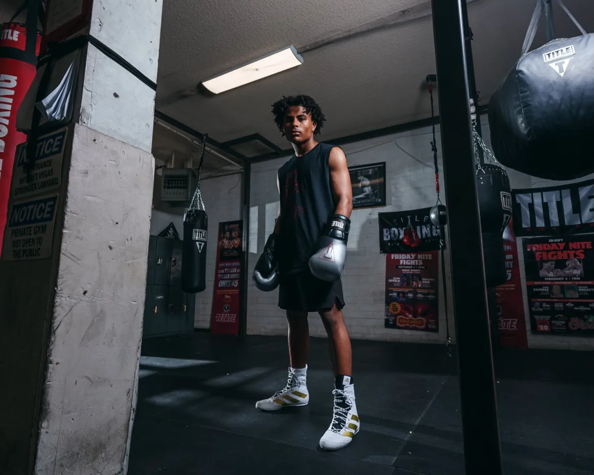 TITLE Platinum Proclaim Training Gloves