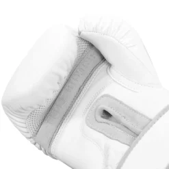 TITLE White Training Gloves 2.0