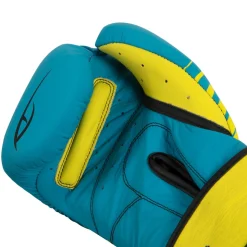 VIPER by TITLE Boxing Select Training Gloves 2.0