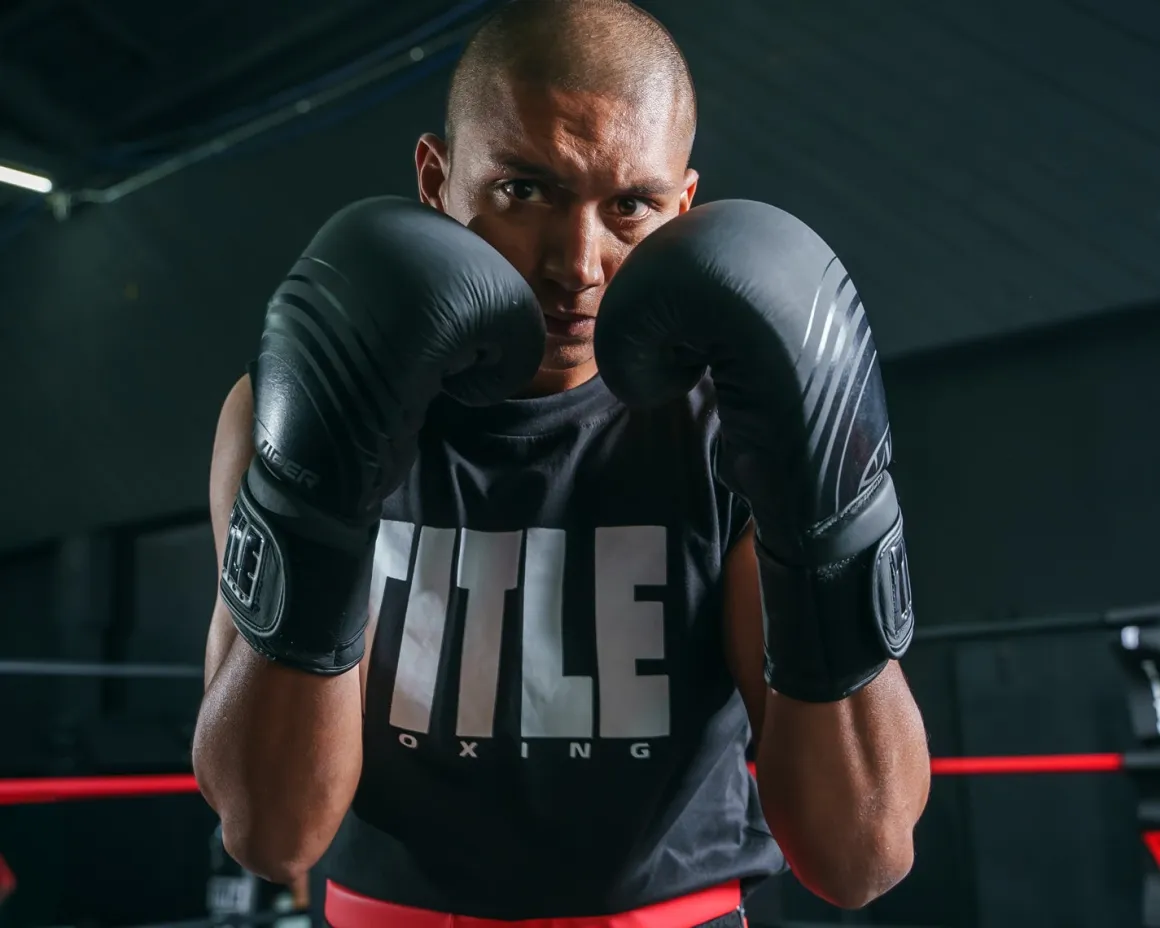 VIPER by TITLE Boxing Select Training Gloves 2.0